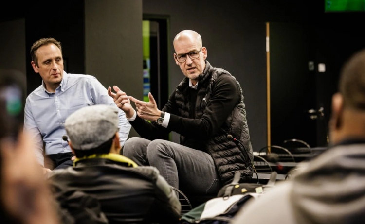 世界杯官方直播平台下载-50+1——多特蒙德抗衡欧洲足坛财阀豪强的底层逻辑